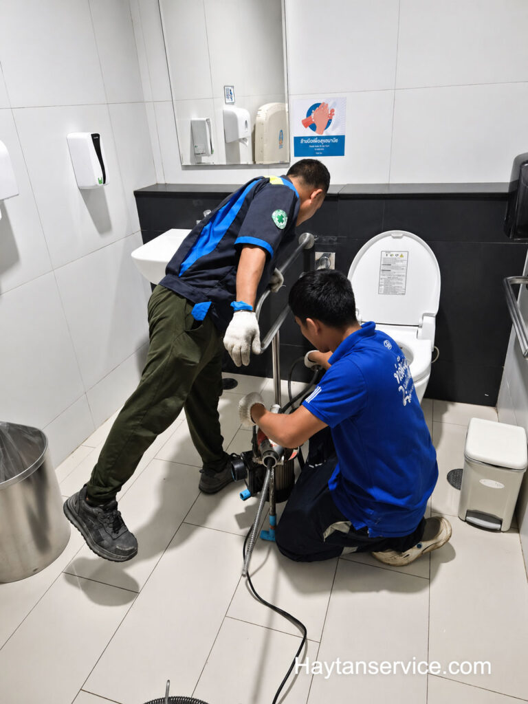 บริการช่างซ่อมท่อตันด้วยงูเหล็ก ตรวจเช็คแก้ไขปัญหาส้วมตัน ท่อน้ำตัน