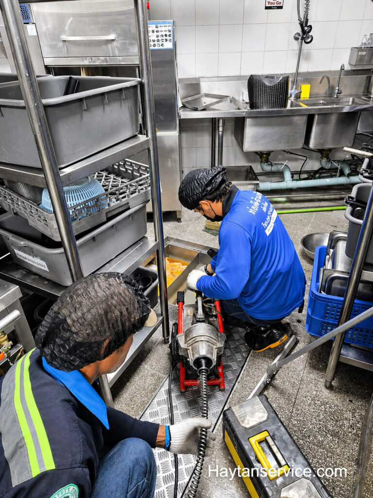 บริการช่างซ่อมท่อตันด้วยงูเหล็ก ตรวจเช็คแก้ไขปัญหาส้วมตัน ท่อน้ำตัน